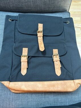 day trip yeti lunch bag Daytrip 6L Sling Bag Mark Ryden Infant The Thermo Snap Closure Color:London Red